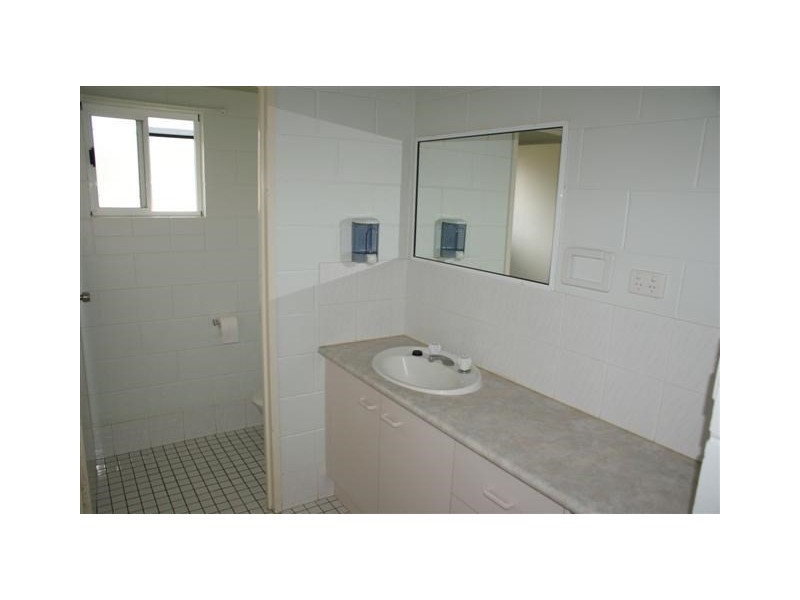 8 Yamala Close, Mission Beach QLD 4852