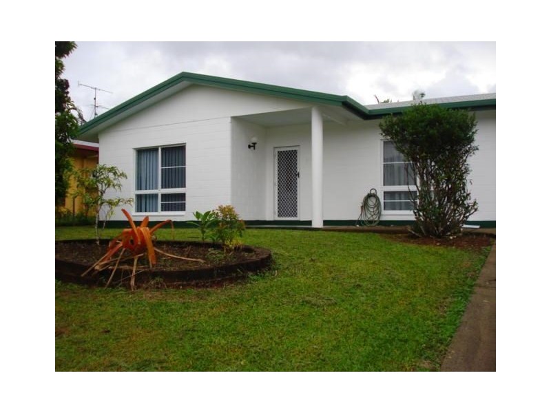 6 Kent Close, Mission Beach QLD 4852