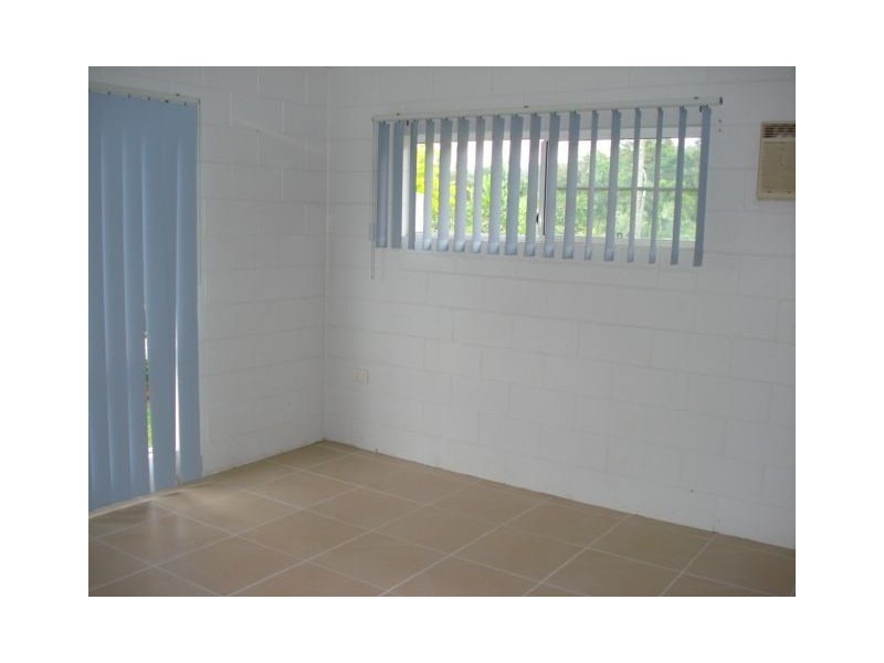 6 Kent Close, Mission Beach QLD 4852