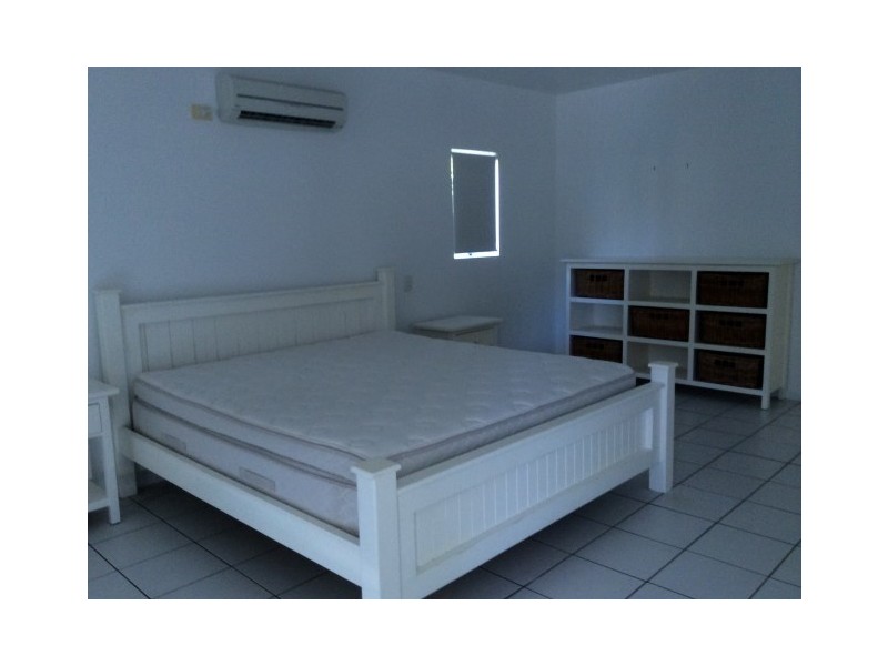 32 Mitchell Street, South Mission QLD 4852