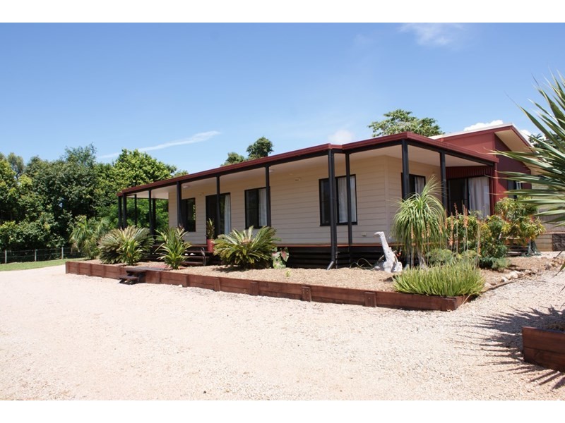 25 Spinnaker Street, South Mission QLD 4852