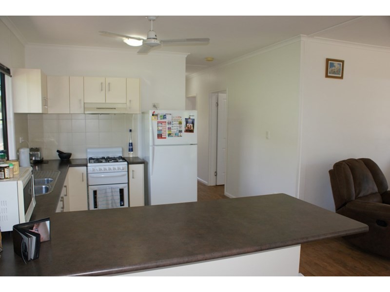 25 Spinnaker Street, South Mission QLD 4852