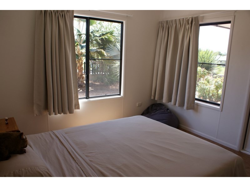 25 Spinnaker Street, South Mission QLD 4852