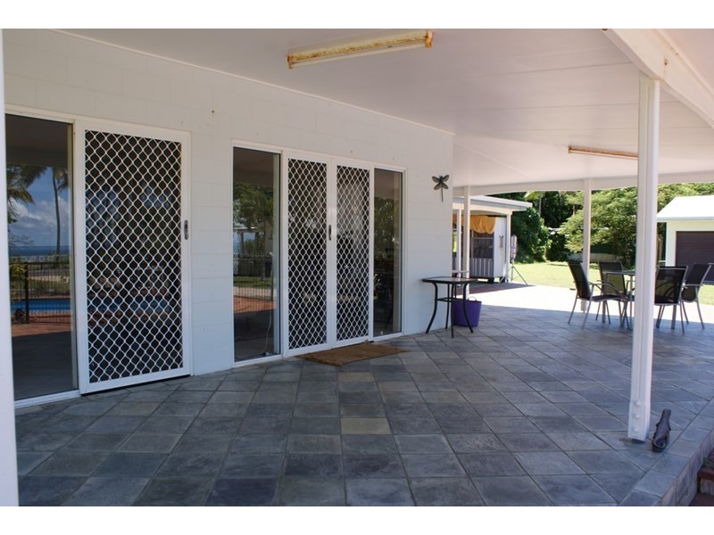 64 Porter Promenade, Mission Beach QLD 4852