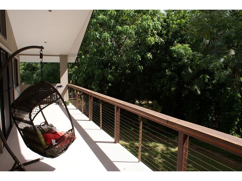 15 Pioneer Street, Bingil Bay QLD 4852