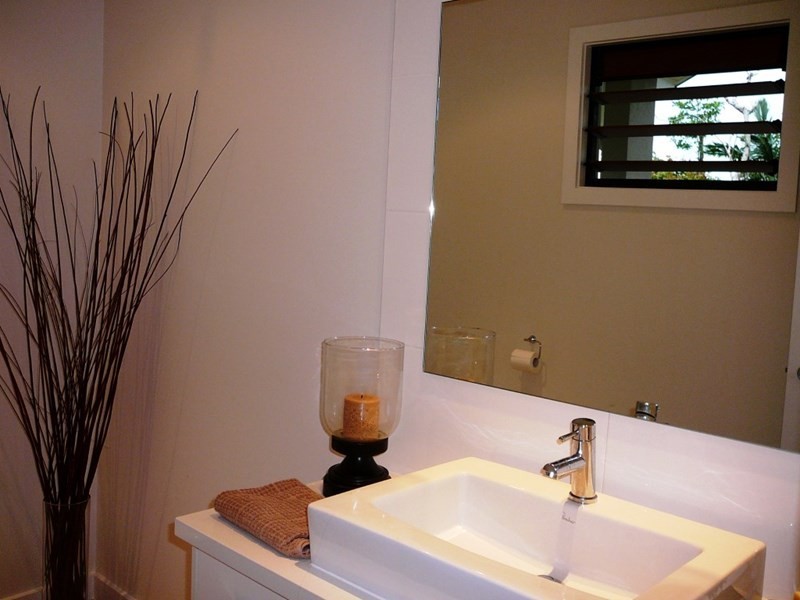 15 Pioneer Street, Bingil Bay QLD 4852