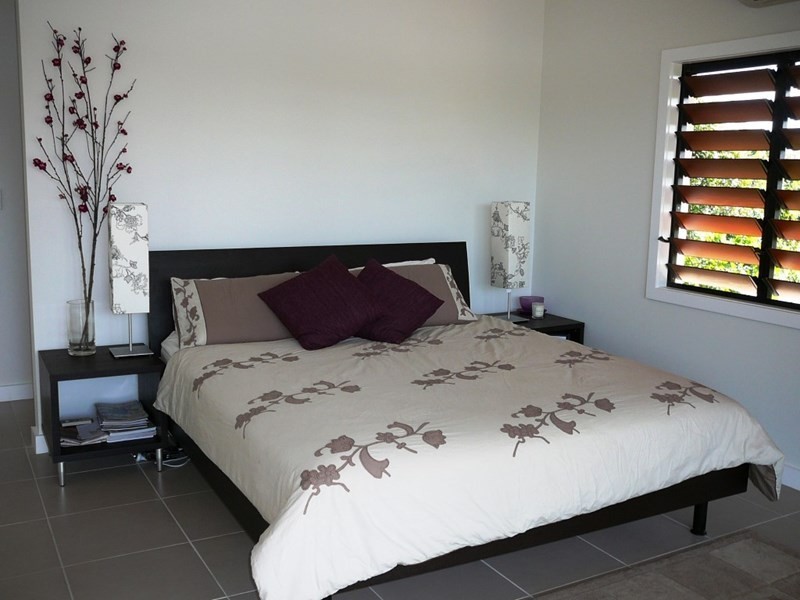 15 Pioneer Street, Bingil Bay QLD 4852
