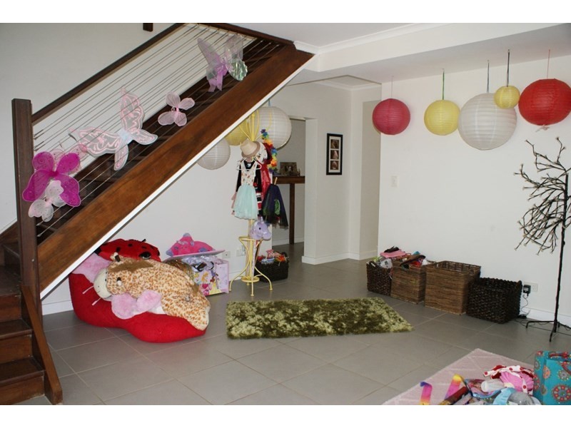 15 Pioneer Street, Bingil Bay QLD 4852