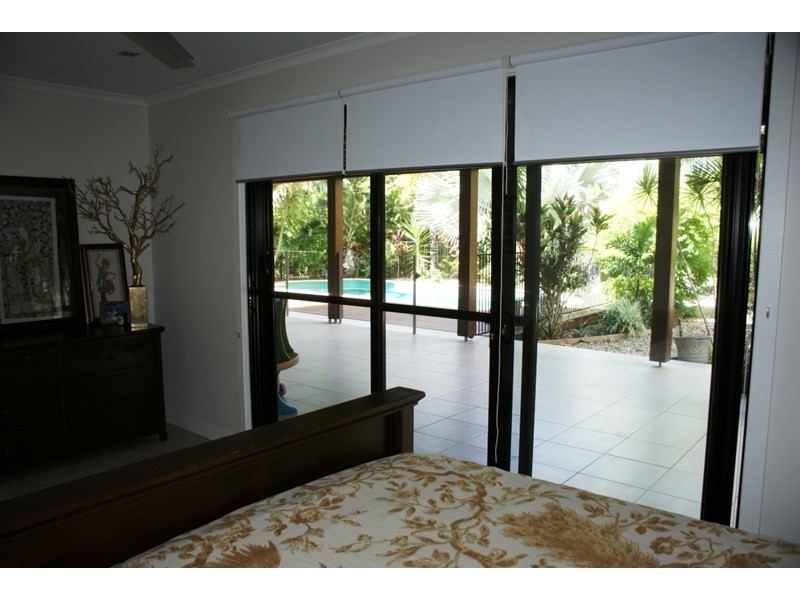 15 Pioneer Street, Bingil Bay QLD 4852