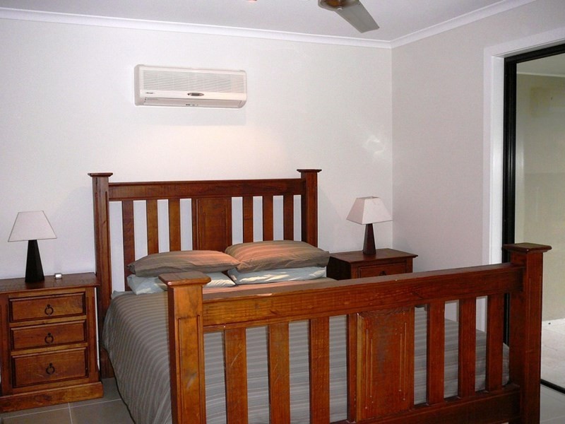 15 Pioneer Street, Bingil Bay QLD 4852