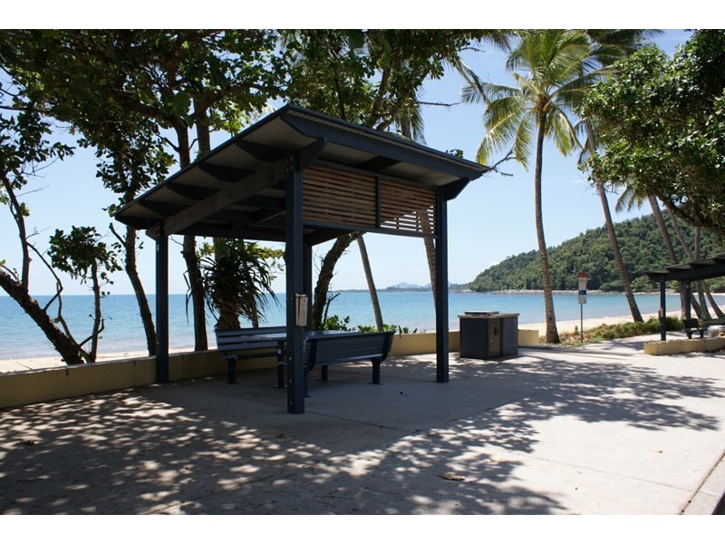 15 Pioneer Street, Bingil Bay QLD 4852