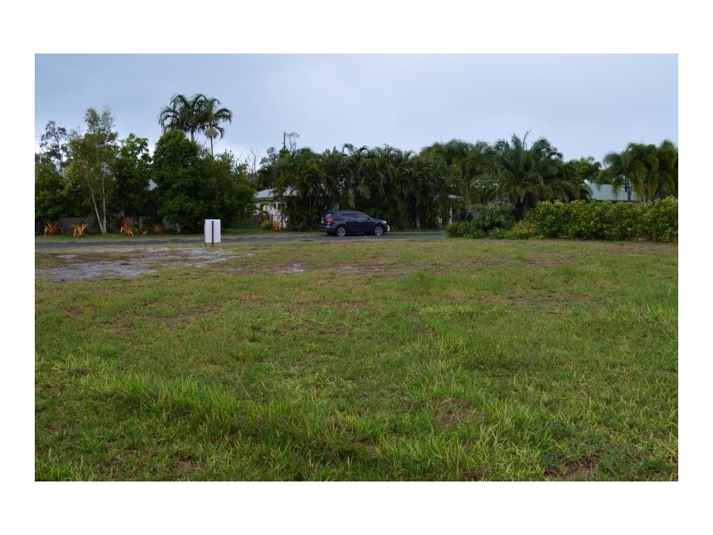 31 Holland Street, Wongaling Beach QLD 4852