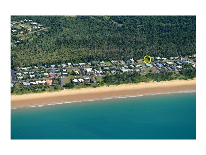 45 Holland Street, Wongaling Beach QLD 4852