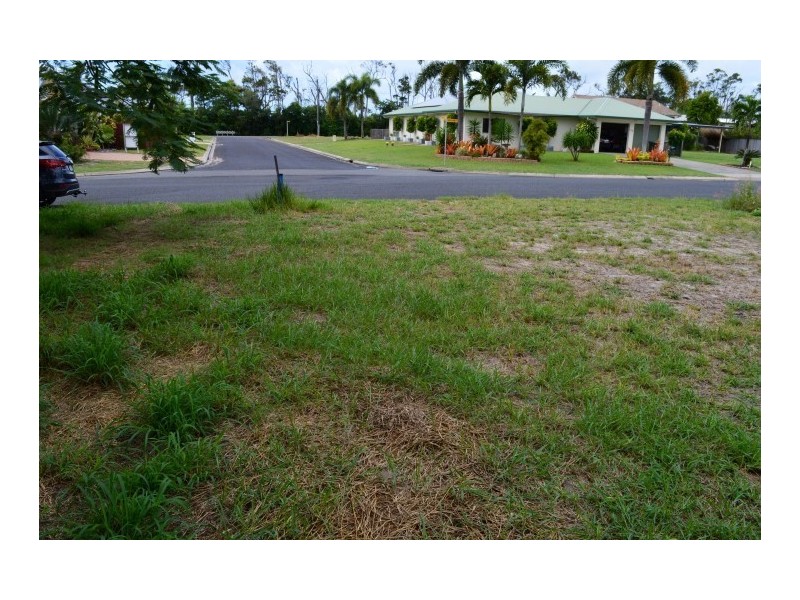 45 Holland Street, Wongaling Beach QLD 4852