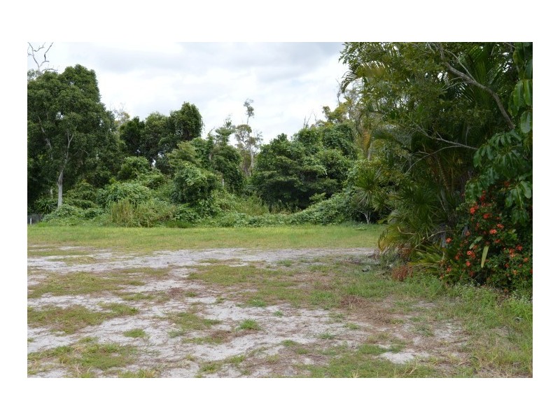 45 Holland Street, Wongaling Beach QLD 4852