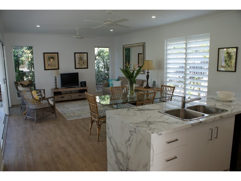 2/24 Southward Street, Mission Beach QLD 4852