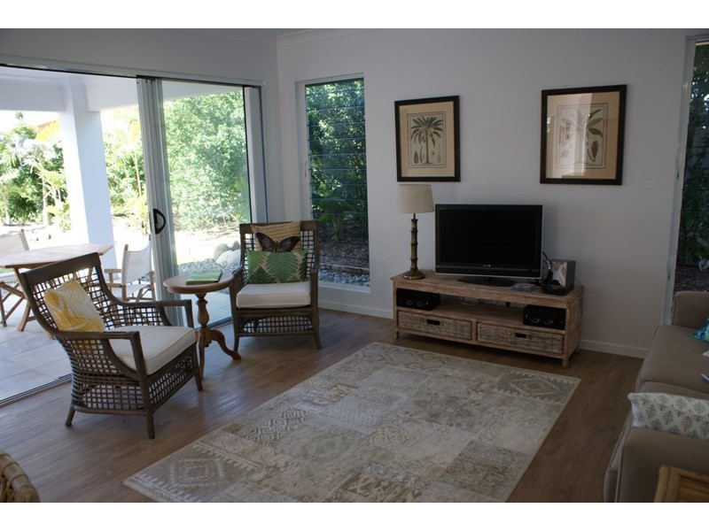 2/24 Southward Street, Mission Beach QLD 4852