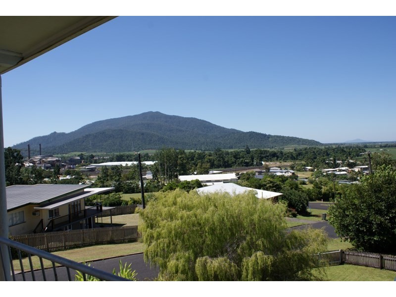 23 Hyatt Street, Tully QLD 4854