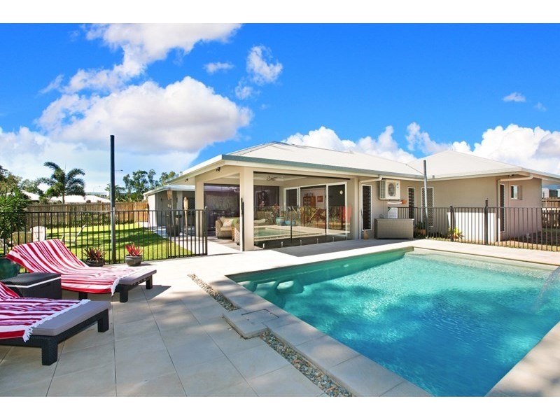 13 Shore Street, Wongaling Beach QLD 4852