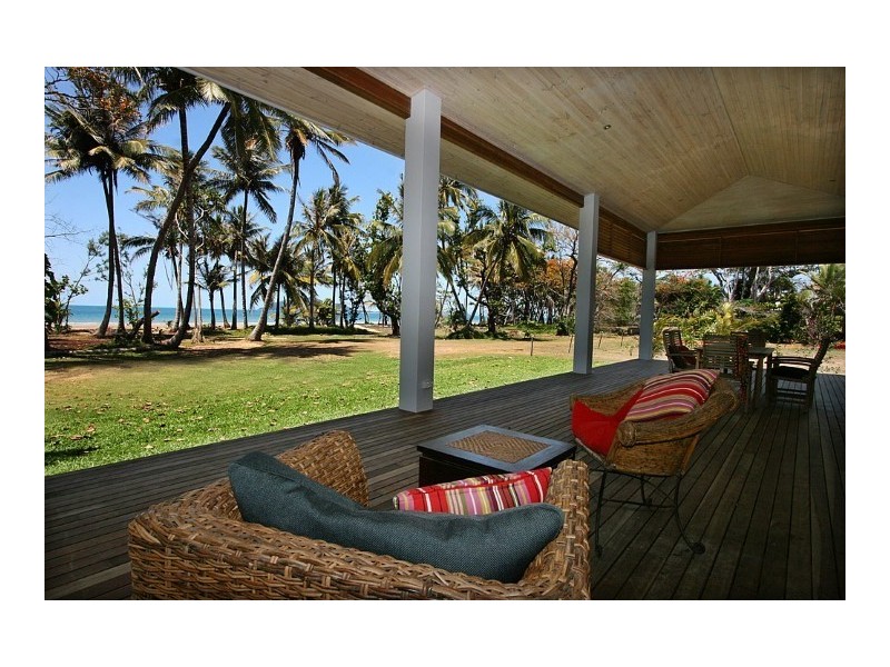 14 Donkin Lane, Mission Beach QLD 4852