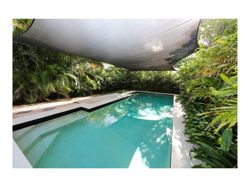 14 Donkin Lane, Mission Beach QLD 4852