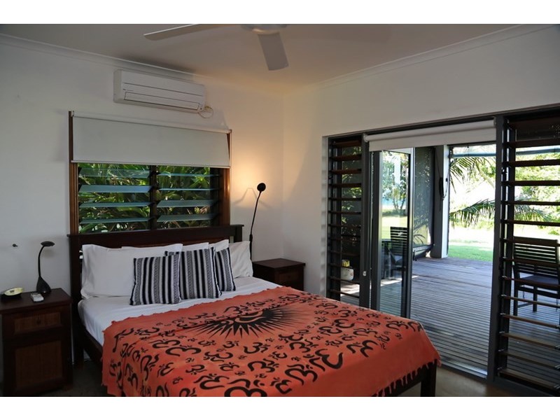 14 Donkin Lane, Mission Beach QLD 4852