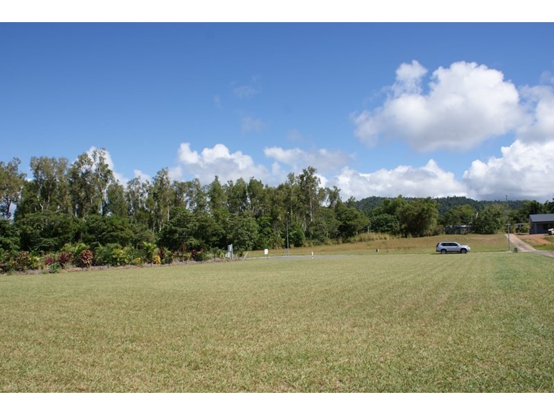 19 Nivosa Court, Mission Beach QLD 4852