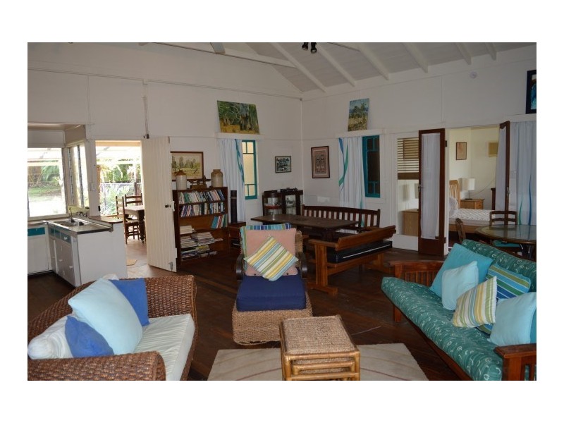 76 Porter Promenade, Mission Beach QLD 4852