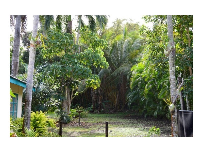 76 Porter Promenade, Mission Beach QLD 4852