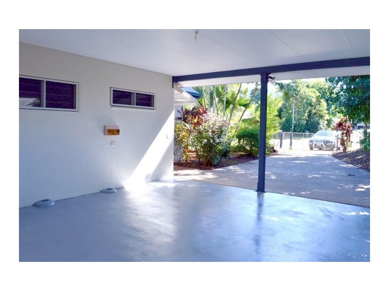 7 Penwerris Place, Mission Beach QLD 4852