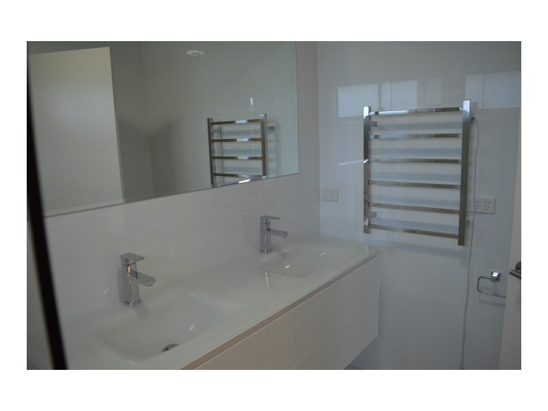 25 Casuarina Crescent, Mission Beach QLD 4852