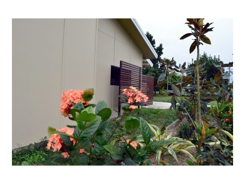 25 Casuarina Crescent, Mission Beach QLD 4852