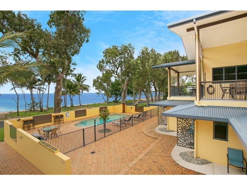 24 Kennedy Esplanade, South Mission QLD 4852