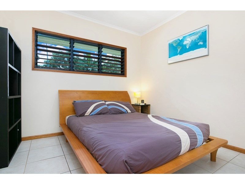 24 Kennedy Esplanade, South Mission QLD 4852