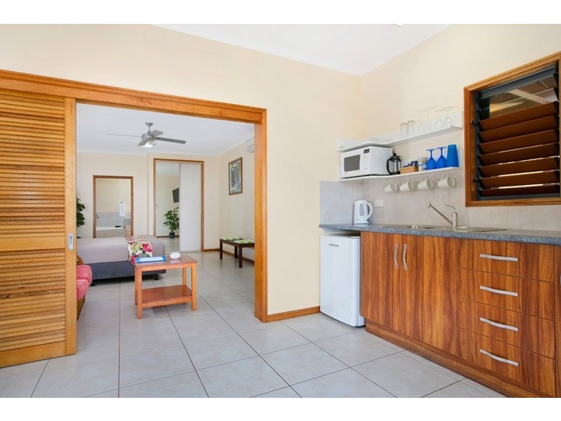 24 Kennedy Esplanade, South Mission QLD 4852