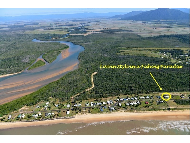 67 Taylor Street, Tully Heads QLD 4854