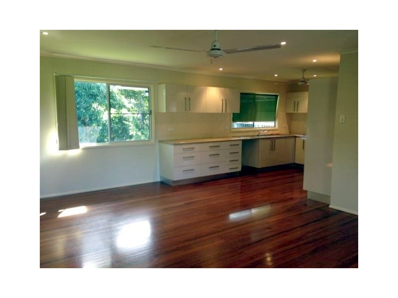 31 Cutten Street, Bingil Bay QLD 4852