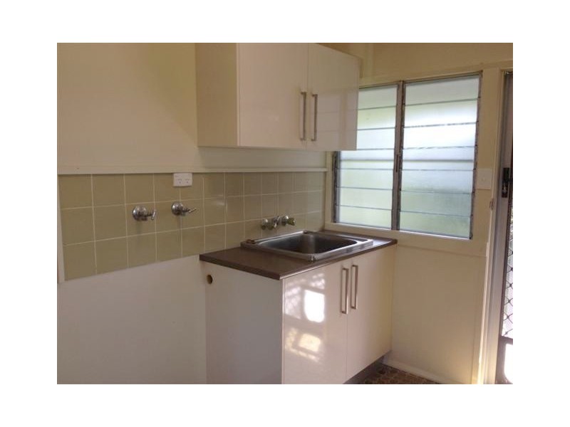 31 Cutten Street, Bingil Bay QLD 4852