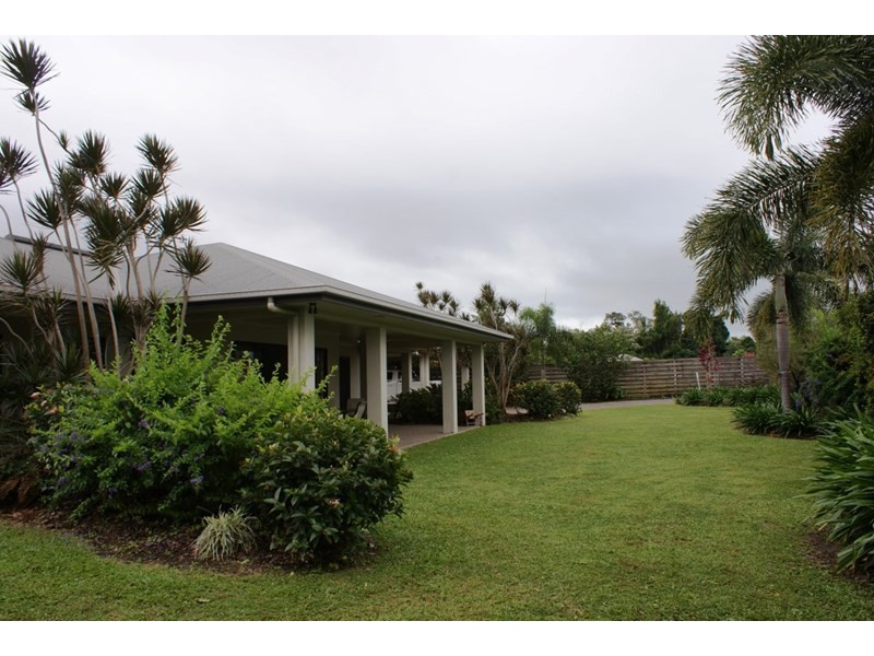 9 Clipper Court, South Mission QLD 4852