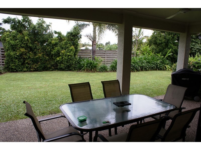 9 Clipper Court, South Mission QLD 4852