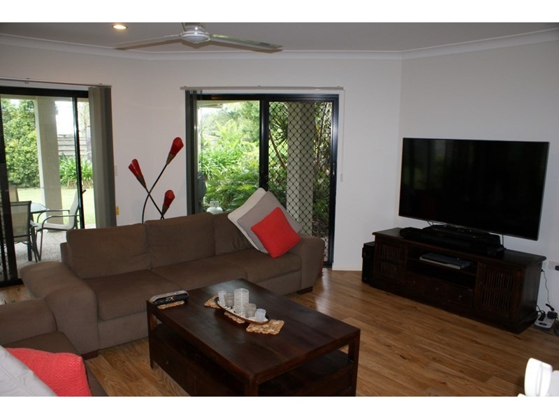 9 Clipper Court, South Mission QLD 4852