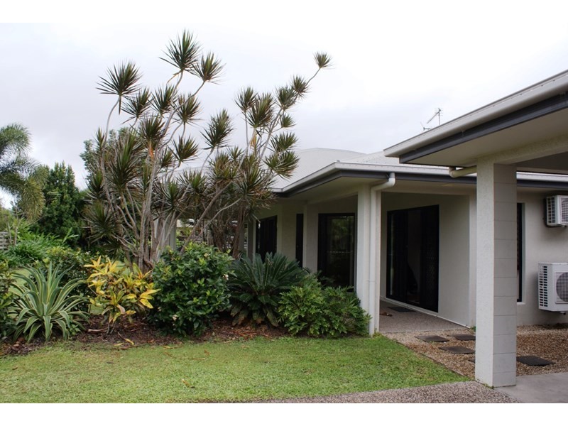 9 Clipper Court, South Mission QLD 4852