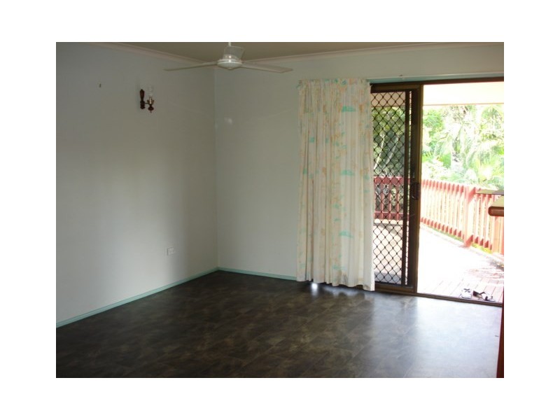 34 Wall Street, South Mission QLD 4852