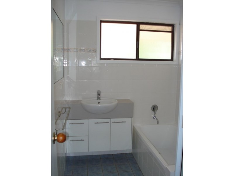 34 Wall Street, South Mission QLD 4852