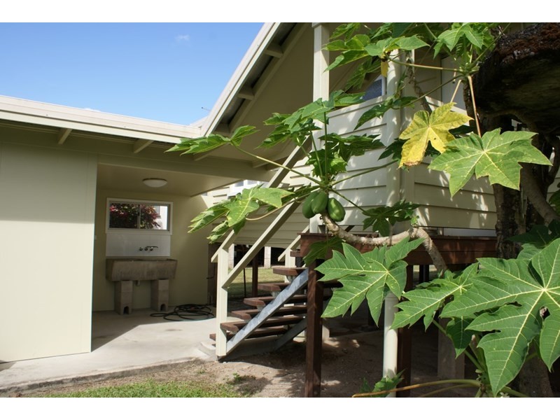 35 Royston Street, El Arish QLD 4855