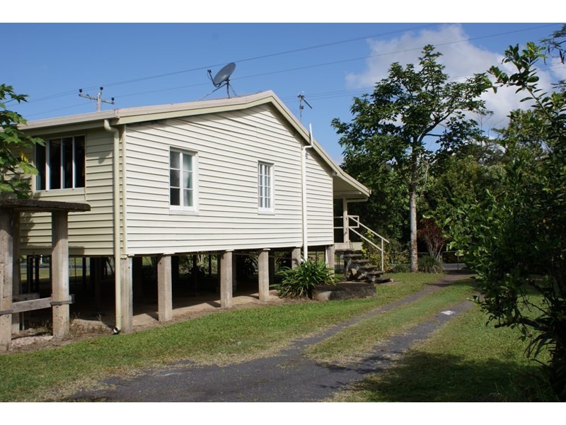 35 Royston Street, El Arish QLD 4855