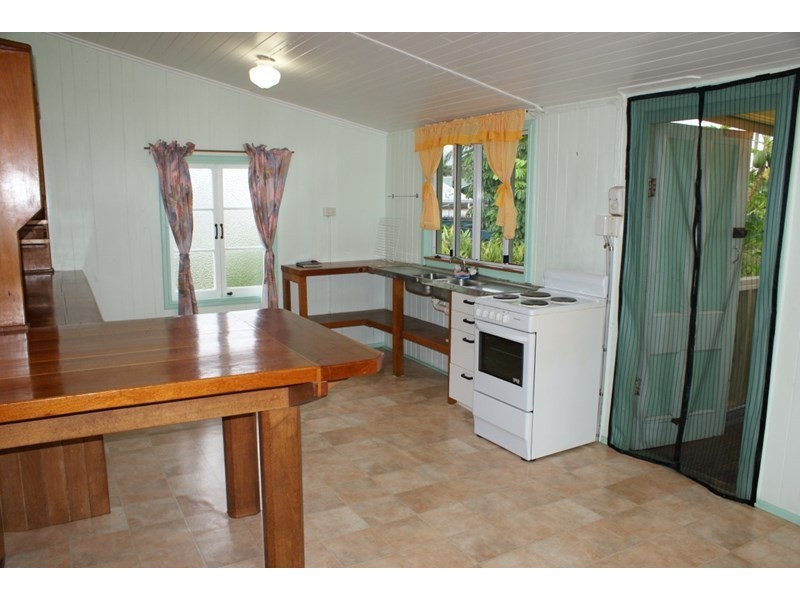 35 Royston Street, El Arish QLD 4855