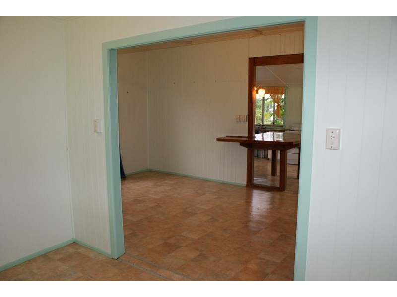 35 Royston Street, El Arish QLD 4855