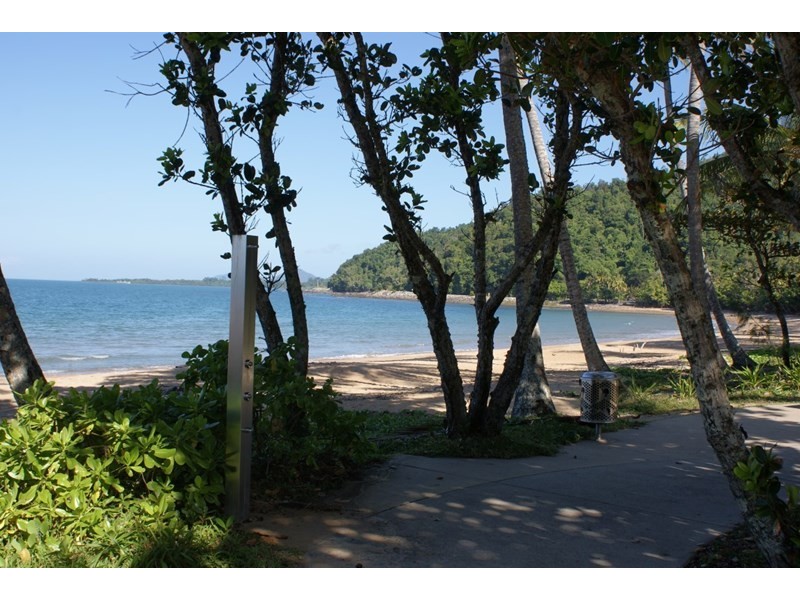 20 Pioneer Street, Bingil Bay QLD 4852