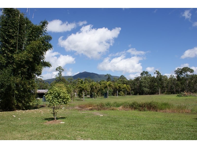 814 East Feluga Road, East Feluga QLD 4854